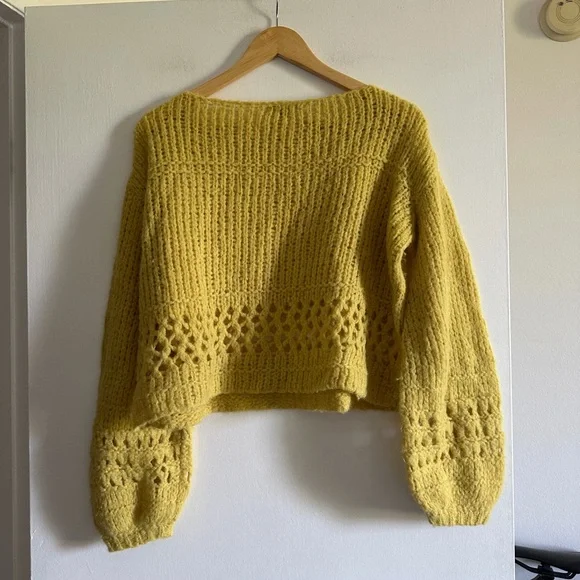 Lilla P Yellow Cropped Boatneck Peruvian Alpaca Knit Sweater size Small EUC - Picture 4 of 10